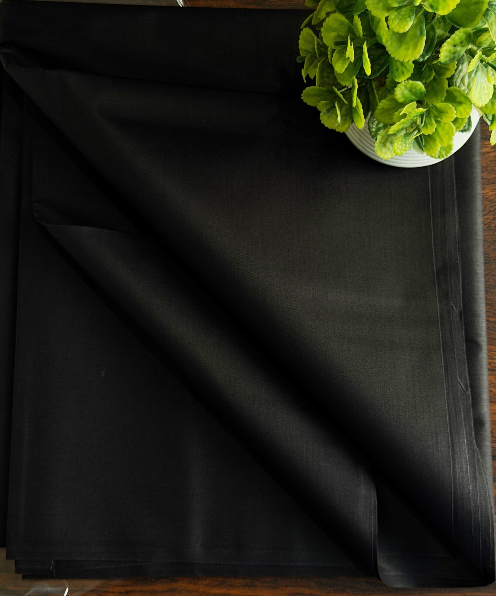 Jet Black Premium Tropical Cotton (pure cotton)